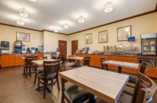 โรงแรมเบสท์เวสเทิร์น ลอสแอนเจลีส เวิลด์พอร์ต