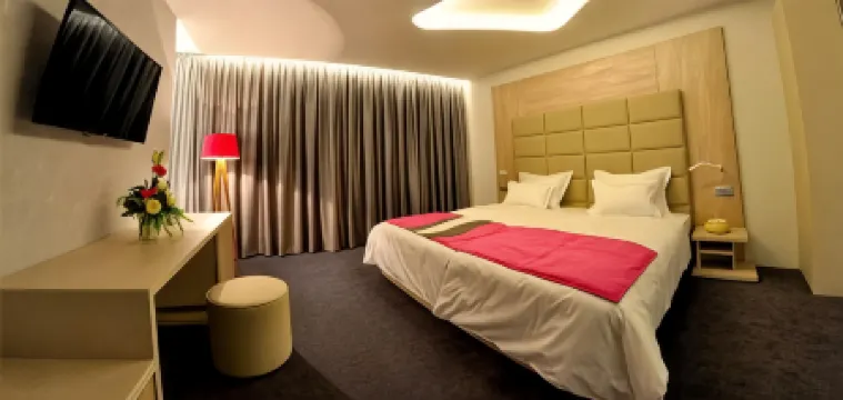 薩拉熱窩繽紛酒店