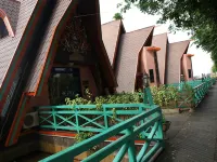 Hotel Kota Air Fovere Affiliated فنادق في Central Selat