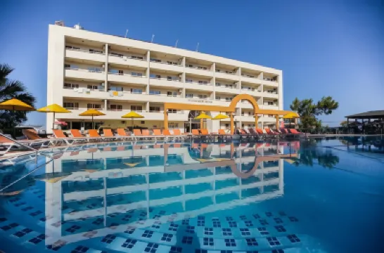 Tuntas Family Suites Kusadasi Hotels in 