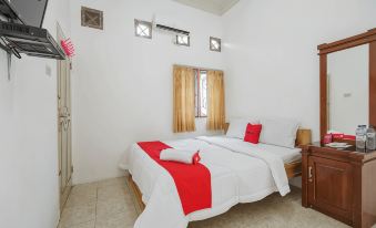 RedDoorz Syariah Near Watervang Lubuk Linggau 2