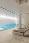 SO/ Saint Petersburg Hotel - ที่มีสระว่ายน้ำ