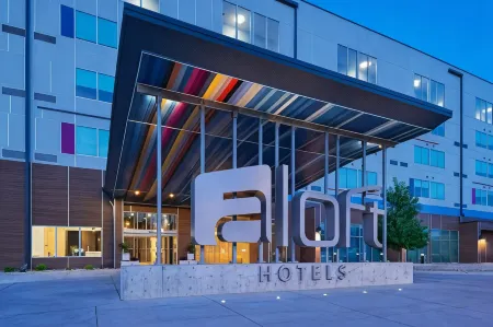 Aloft Omaha West