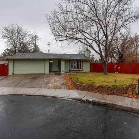 Family 4BR Home With Patio by Willowcreek Park