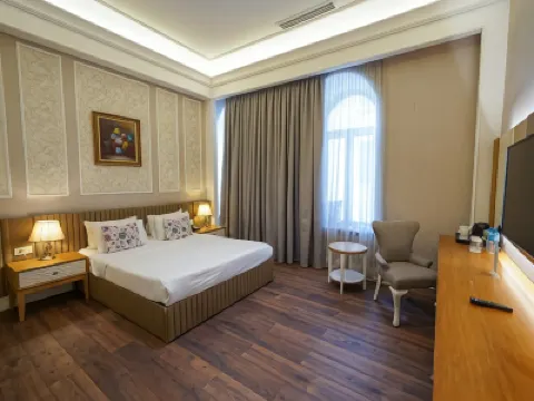 Promenade Hotel Baku Hotels near Maiden Tower