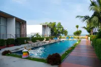 Sunset Serenity Jomtien Resort