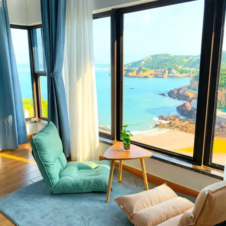 Happy Hour Seaview Apartment (Bayuquan Hongji Branch)