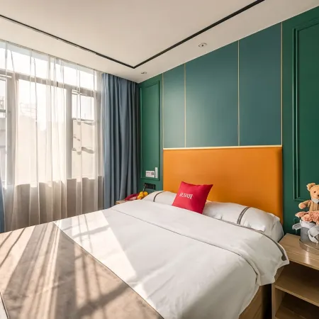 Orange Ke Chain Hotel (Ganzhou Nine Square Shopping Center The Mixc)