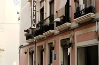 Hotel la Milagrosa - 2-Star