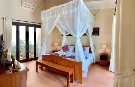 Kartika Dahayu Private Pool Villas