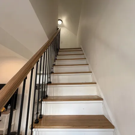 Charming 3-bedroom house with fast WiFi and is pet-friendly in Brockton