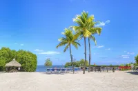 Two Spectacular Ocean Views from the Living Room and Master Bedroom of the Condo - Beach