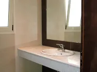 Kamari Apartments Hoteles en Thinali