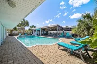 Canal Front Beach Home - Flagler Beach, Florida 5 Bedroom Home - Pool