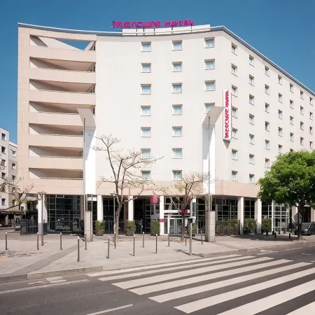 Mercure Lyon Centre Charpennes Parc de la Tête d'Or Отели рядом с достопримечательностью «06. Парк-де-ла-Тет»
