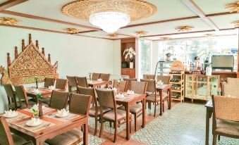 White Boutique Hotel and Spa