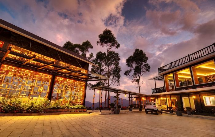 Chandys Drizzle Drops - Munnar Top Station