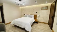 Saya Hotel & Suites - balcony