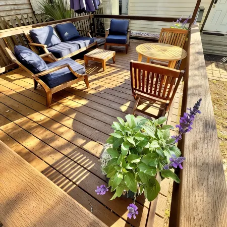 1880 Victorian In Heart Of Downtown...charming And Cozy