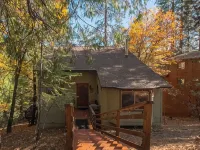 Arnold Getaway with lake access Hotels in Arnold