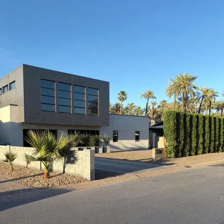 Large Modern 4 Bed in Arcadia w/ Pool & HT - 10min from old town Scottsdale