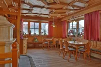 Hotel Pörnbacher - breakfast