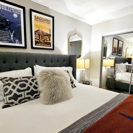 Stylish Southwestern Condo for your spring training & ASU headquarters.
