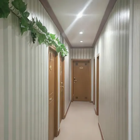 Chongyi Dingzhen Hotel