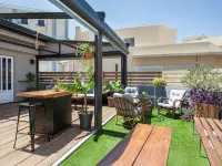 So Young Hostel Hotels near Heraklion International Airport N. Kazantzakis