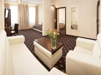 Hotel Fryderyk - parking