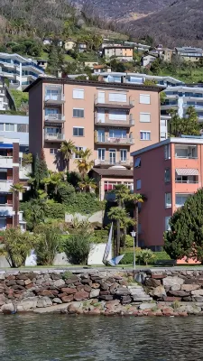 Fantastic view with vacation apartment Lago Maggiore, 80m2, 4 persons, renovated - Wifi