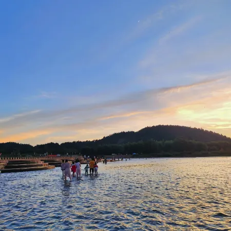Longhushan Clear Water Bay Homestay