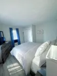 Geneva Getaway for Wine, Weddings & Lake Days