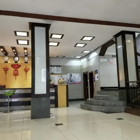 Luocheng Huali Hotel