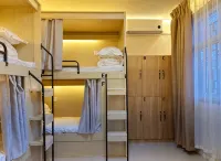 Shiyu Hostel - 2성급