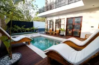 3 Bed Villa in Kuta w/ Day Bed Pool Fast Wi-Fi - 5 stjerner