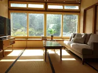 Old Garden House Sapporo Hiragishi - Bungalows