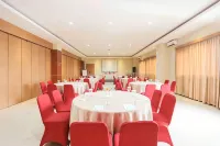 Hotel Artha Kencana Makassar - balcony