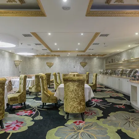 Yifeng Hotel