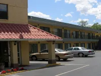 Rodeway Inn St Augustine Historic District - parking