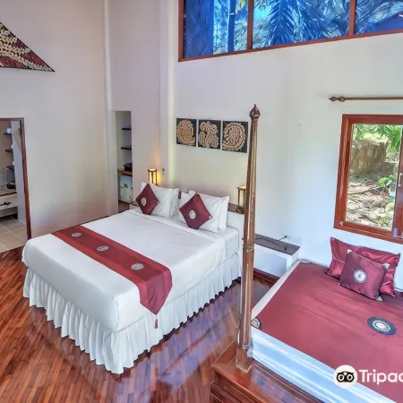 Khanom Hill Resort