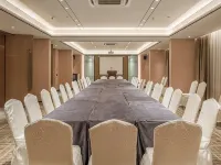 Huayi Hotel Hotels in Chongyang County