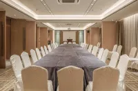 Huayi Hotel