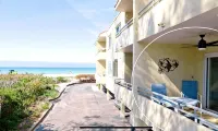 Beachfront Gulf Views 2BR 2BA with pool and elevator -just steps to the beach