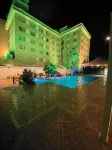 Pride Hotel Bhopal - piscina