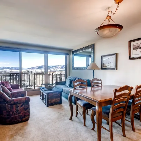 Torian Plum Creekside 415