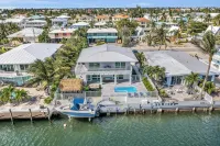 Steps Away from Cabana Club, Unique Deal, Two for One price— Bed 3 Bath, Kayaks - 4-Star