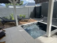 Bungalow "Chicky-Micky" - Homestays