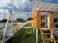Pool house w/Playground, Mini Golf, King Bed