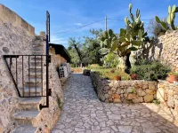 Sea View Trullo with Heated Whirlpool - Homestays